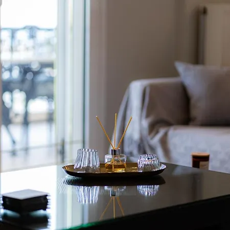 Bay View House * Петалидион