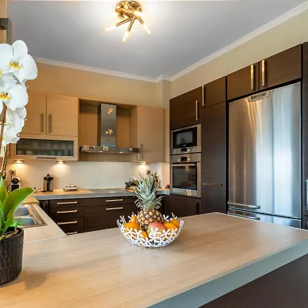 Bay View House *