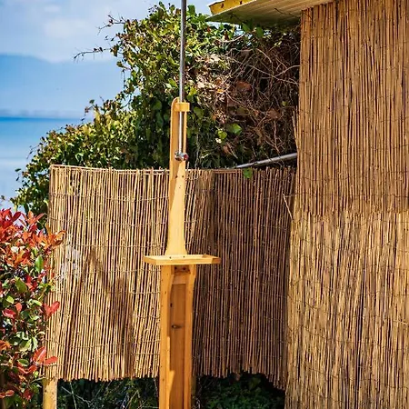 Bay View House Apartmán *