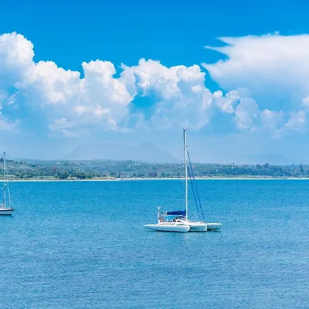 Bay View House Petalídhion