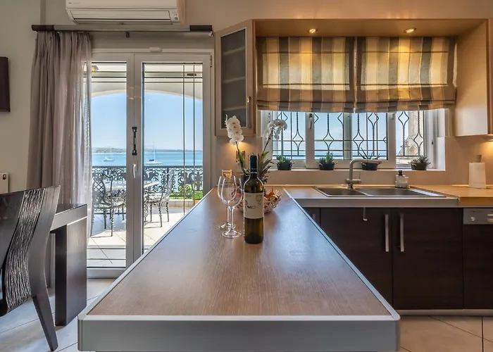 شقة Bay View House Petalídhion